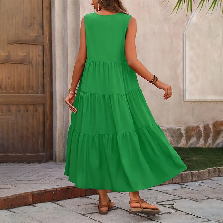 Hannah – Chic and Flattering Dress